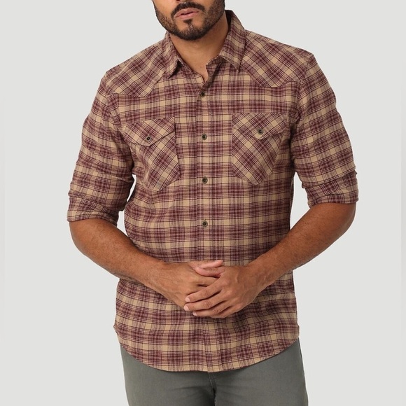 Men's Wrangler Cloud Flannel Free To Stretch Shirt Size Small Plaid Tan - Picture 3 of 11